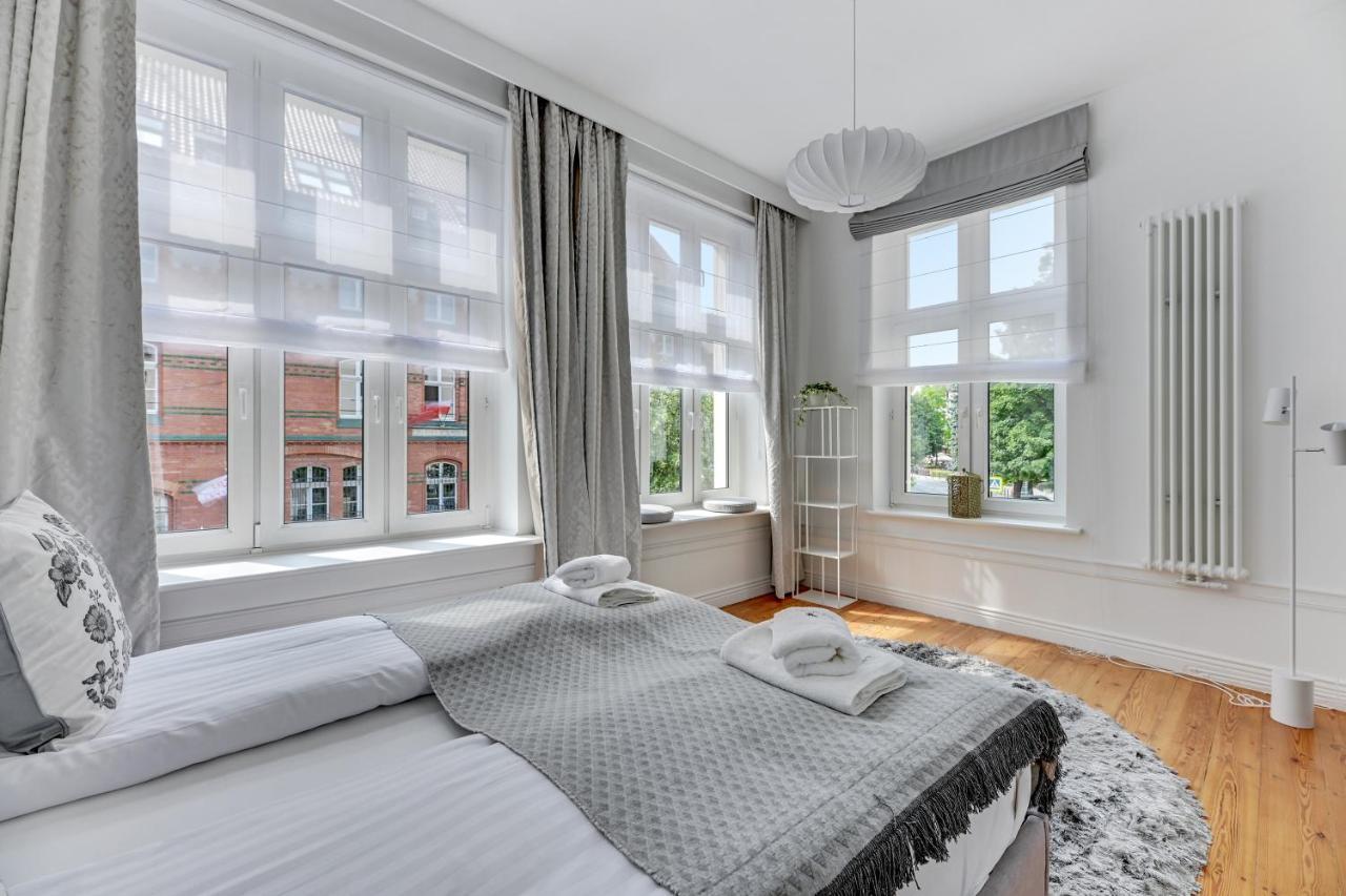Lion Apartments -Tokio Premium Apartment At The Sopot Center Экстерьер фото